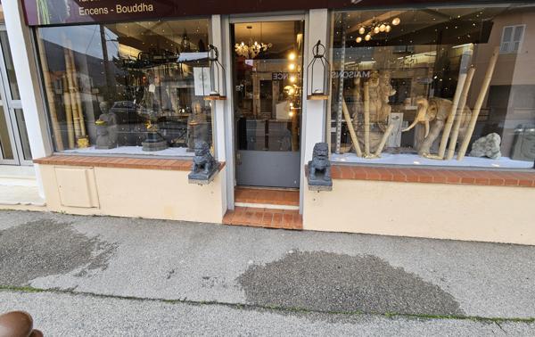 Fonds De Commerce - 65 m²