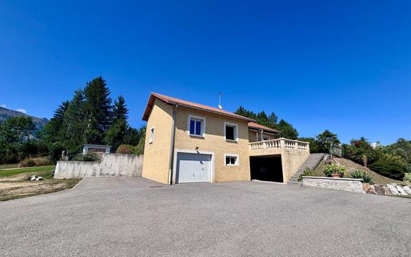 Maison à vendre    2 pièces • 105,77 m2 Gap