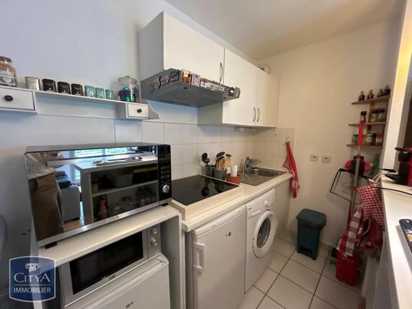 Appartement à louer 2 pièces 39.82m² Tarbes (65000)