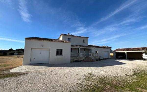 Maison à vendre    9 pièces •  Tarascon