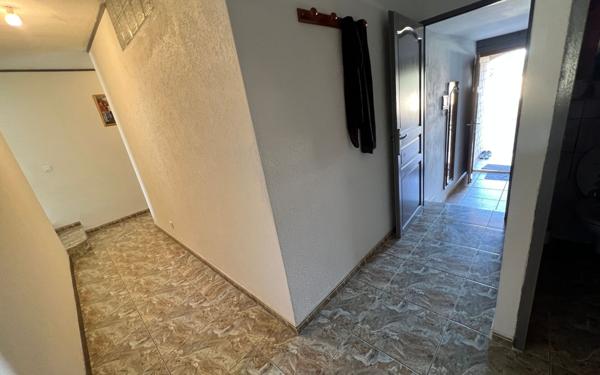 Maison à vendre    9 pièces •  Tarascon