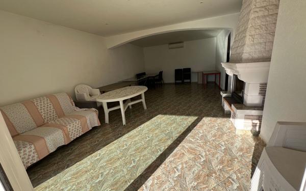 Maison à vendre    9 pièces •  Tarascon