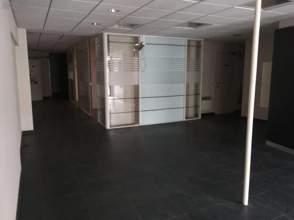 Location - Fonds et/ou murs commerciaux Bergues 59380 150 m 2