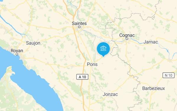 Maison à vendre    5 pièces •  Pons