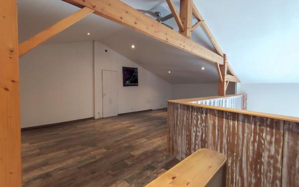 Maison à vendre    5 pièces •  Pons