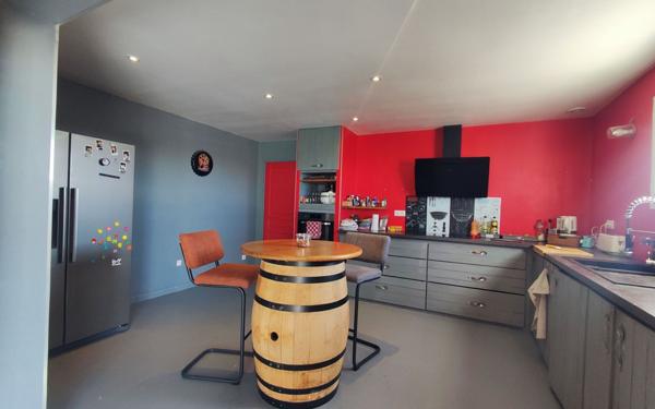 Maison à vendre    5 pièces •  Pons