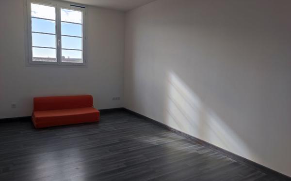 Maison à vendre    5 pièces •  Pons