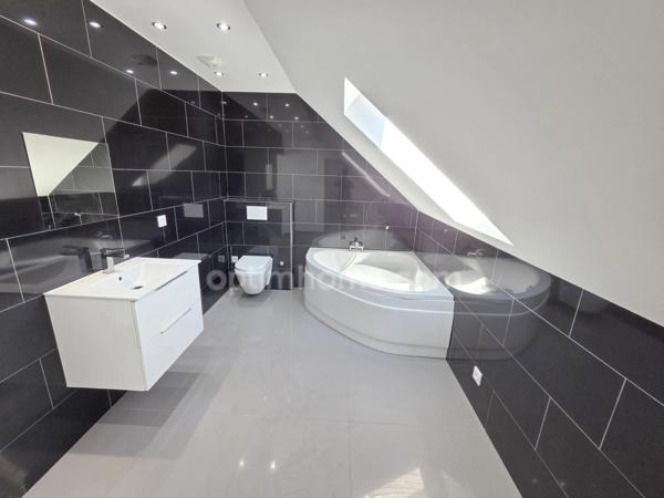 Maison Contemporaine d'Exception - 204 m2 - 9 pièces / 5 Chambres - Piscine et Géothermie