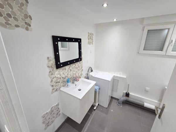 Maison Contemporaine d'Exception - 204 m2 - 9 pièces / 5 Chambres - Piscine et Géothermie