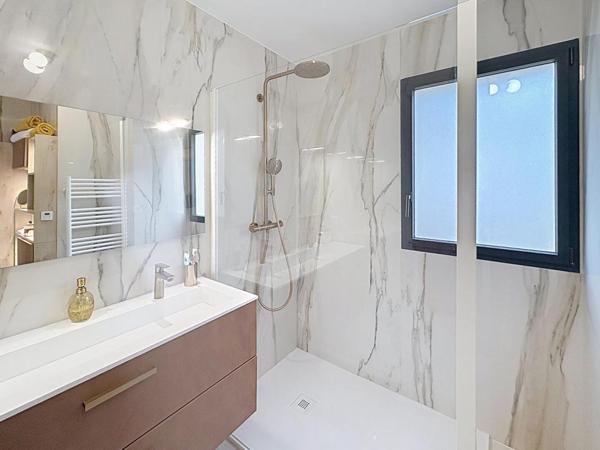 Appartement haut de gamme, de type T3, à Porticcio