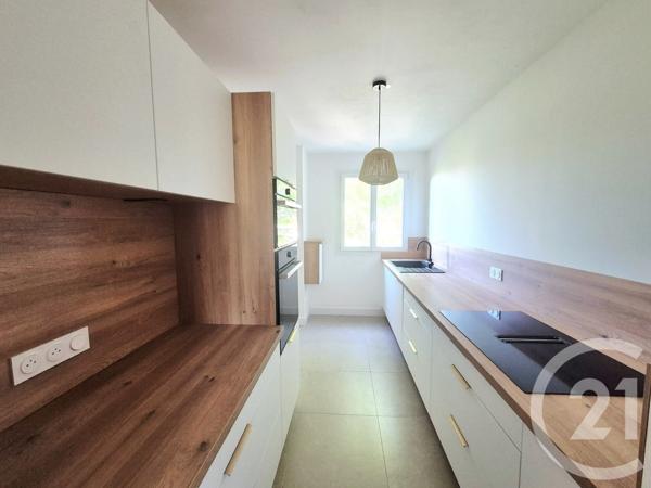 Appartement F4 à vendre  4 pièces - 73,28 m 2   PERPIGNAN  - 66