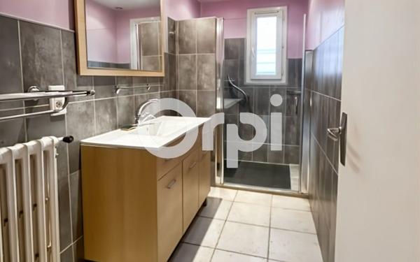 Maison à vendre    4 pièces • 78 m2 Ruoms