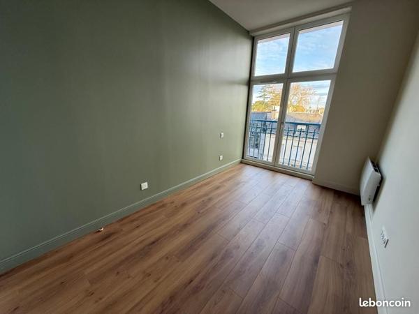 Location Appartement T3 avec terrasse et parking - Hyper centre