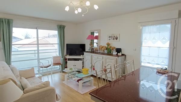 Appartement T3 à vendre  3 pièces - 59,65 m2 LA ROCHELLE - 17