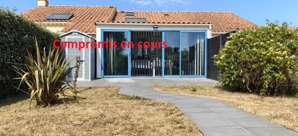 À Saint-Michel-Chef-Chef (44), maison de vacances avec véranda en bord de mer en résidence avec piscine