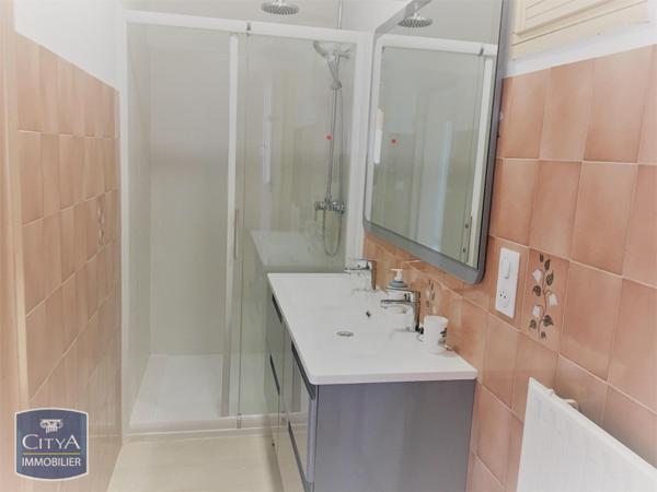 Appartement à louer 3 pièces 66.03m²