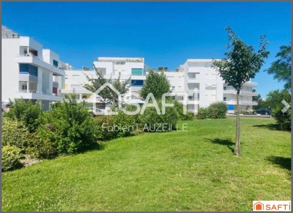 Cauderan limite Mérignac  / T4 / 82m2 DERNIER ETAGE !  VUE DEGAGEE /  LUMINEUX ET TRAVERSANT / DPE C / RESIDENCE DE 2006 / DEUX BALCONS /  DEUX GARAGES EN SOUS SOL  ! !