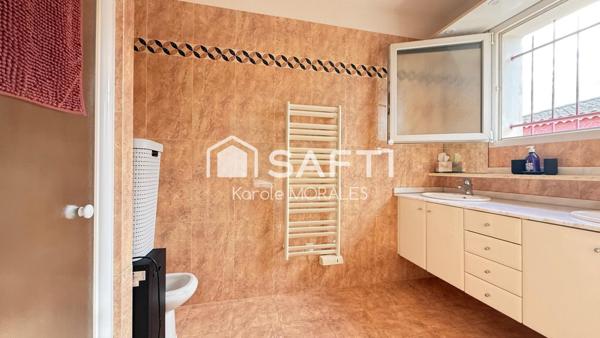 ARGELES-SUR-MER, BELLE VILLA, T4 AVEC GRAND GARAGE ET GRAND TERRAIN