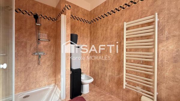 ARGELES-SUR-MER, BELLE VILLA, T4 AVEC GRAND GARAGE ET GRAND TERRAIN