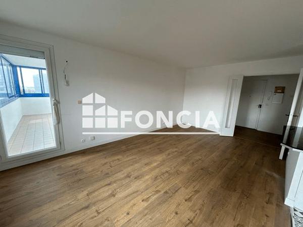 Location Appartement 3 pièces 68.3 m² - 12-21-32 CLOS DES CASCADES 43- Noisy Le Grand 93160