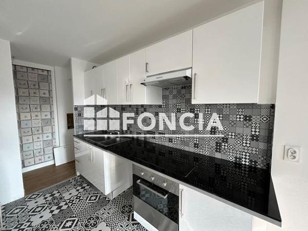 Location Appartement 3 pièces 68.3 m² - 12-21-32 CLOS DES CASCADES 43- Noisy Le Grand 93160