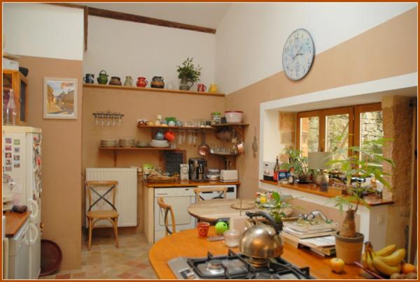 Maison à vendre 147m², 2 chambres, jardin + dépendances CURIS AU MONT D'OR (69250)