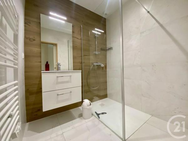 Maison à vendre  8 pièces - 292 m 2   BLAIN  - 44