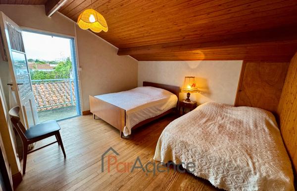 Maison 5 pieces + 2 studios 163 m2 habitables + garage 45 m2