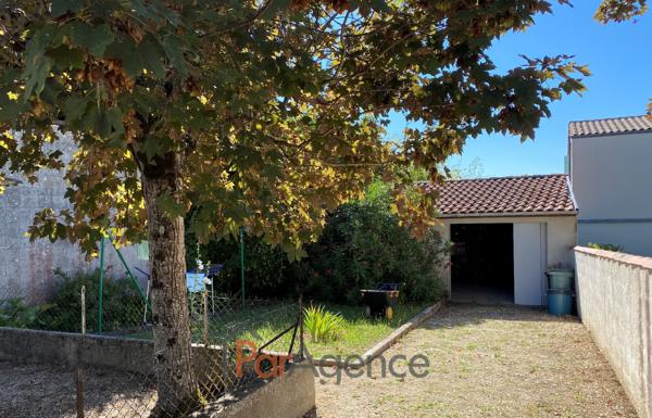 Maison 5 pieces + 2 studios 163 m2 habitables + garage 45 m2