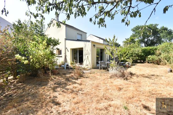 Maison
                                                                                                                                                                                                                                                                                                                        7 pièce(s)                                                                                                                                                                                                          4 chambre(s)                                                                                                                                                                                                          118  m²