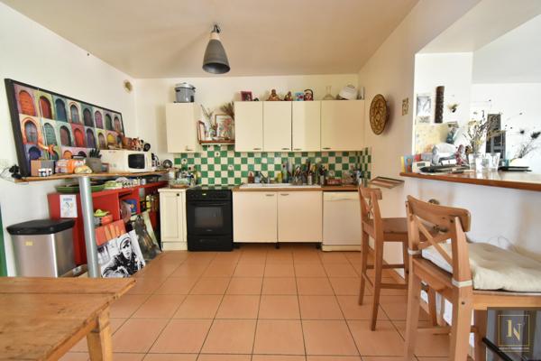 Maison
                                                                                                                                                                                                                                                                                                                        7 pièce(s)                                                                                                                                                                                                          4 chambre(s)                                                                                                                                                                                                          118  m²