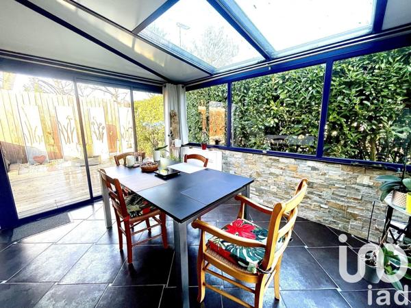 Maison 7 pièces de 165 m² à Saint-Jean-de-la-Ruelle (45140)