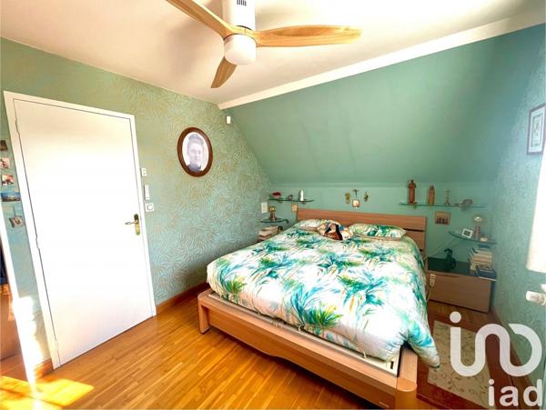 Maison 7 pièces de 165 m² à Saint-Jean-de-la-Ruelle (45140)