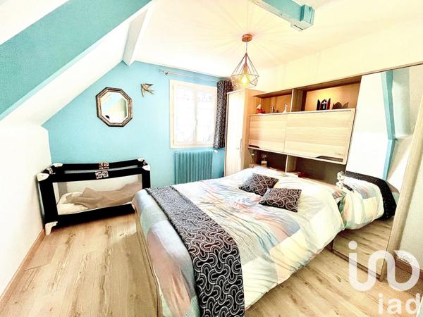 Maison 7 pièces de 165 m² à Saint-Jean-de-la-Ruelle (45140)