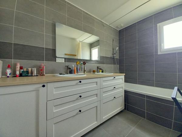 Maison moderne -  Saint Julien De Concelles - 7 pièce(s) 125 m²