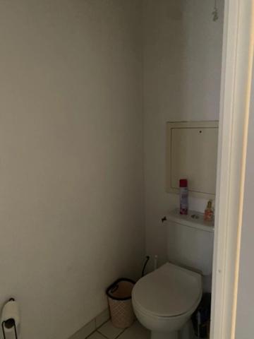 Gond Pontouvre, dans une résidencce au calme entourée d'un parc, appartement de 48 m2 en RDC, avec terrasse couverte et rambarde
