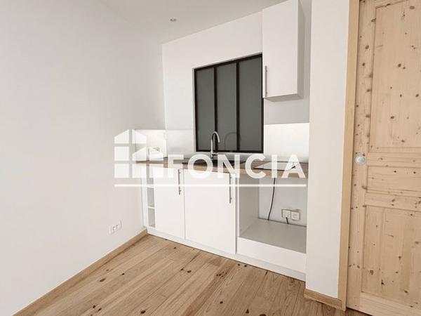 Location Studio 20 m² - 10 BD DE LA CITE Limoges 87000