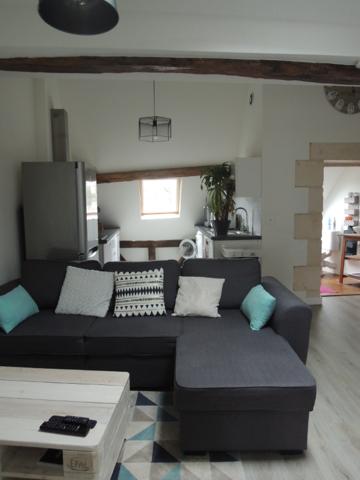 APPARTEMENT TYPE III MEUBLE - CENTRE VILLE POITIERS