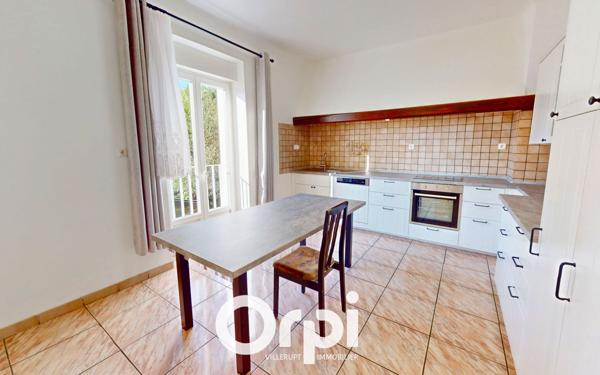 Maison à louer    5 pièces • 158 m2 Audun-le-Tiche