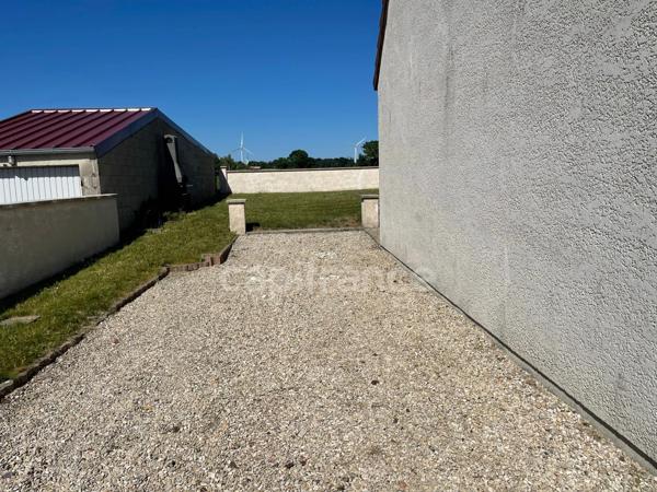 Pavillon 3 CHAMBRES, HABITABLE PLAIN PIED, 2 GARAGES