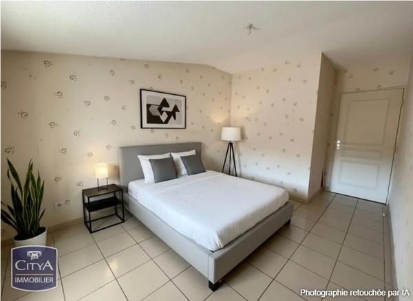 Appartement à vendre 4 pièces 109.9m² Nîmes (30900)
