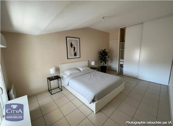 Appartement à vendre 4 pièces 109.9m² Nîmes (30900)