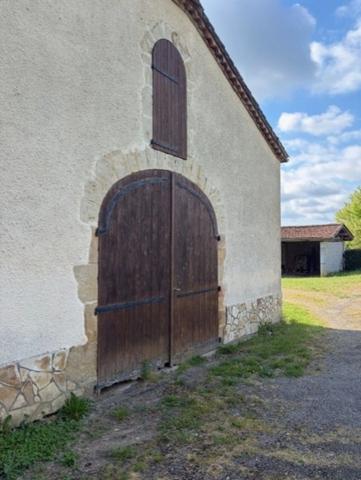 PLAISANCE du Gers (32) proche, BELLE PROPRIETE RURALE, 5 chambres, dépendances, CALME, sans vis à vis, terrain environ 4000m2 environ,