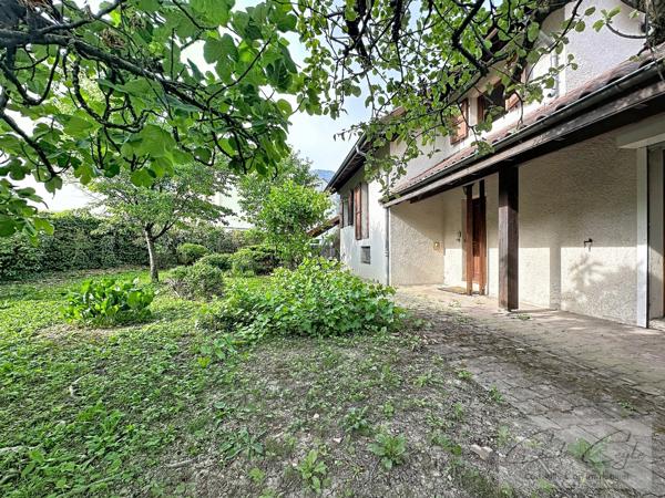 LA TRONCHE, Proche Hôpital, Maison familiale avec 5 chambres