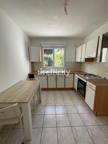 Maison
         4 pièces
        - 76 m² 262 500 € *