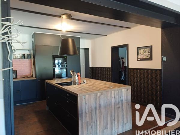 Maison à vendre 6 pièces 160 m² Saint-Amand-les-Eaux