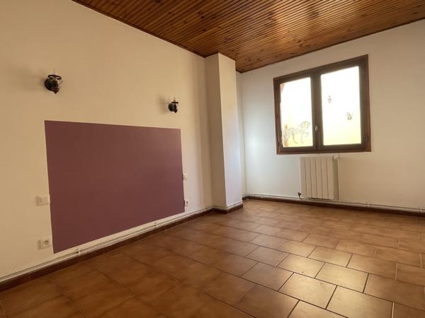 Maison de village 5 pièces 147m2 avec terrasse