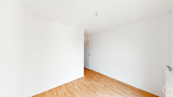 Appartement F4 à vendre  4 pièces - 119 m2 AUBERVILLIERS - 93