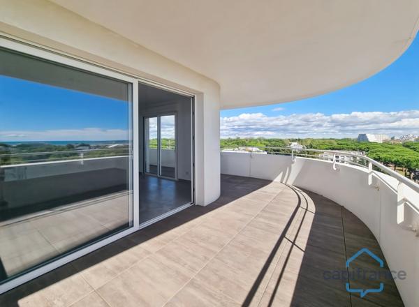 Appartement de prestige 3 pièces - Terrasse de 44m² VUE MER et triple exposition - Parking