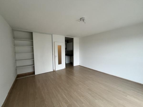 Appartement à louer 560 € CC Tours 1 pièce 31 m² DPE D
